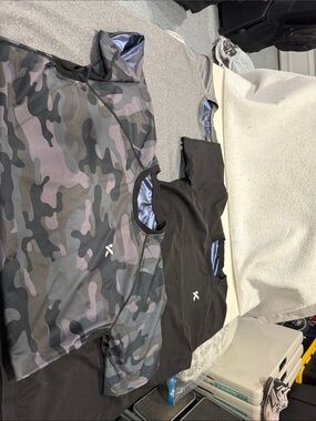 3 Men's Camo & Black Athletic Tee Duo - Reflective Logo/Sauna Shirts Kewloo